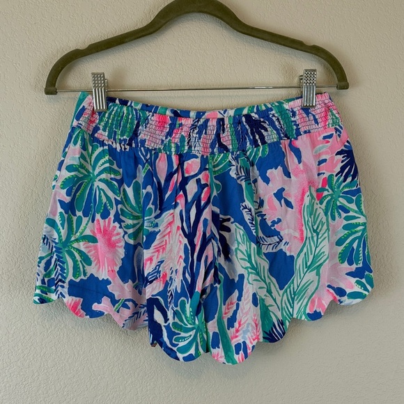 Lilly Putlizer Dahlia Colorful Floral Print Shorts Size Small - Picture 2 of 6